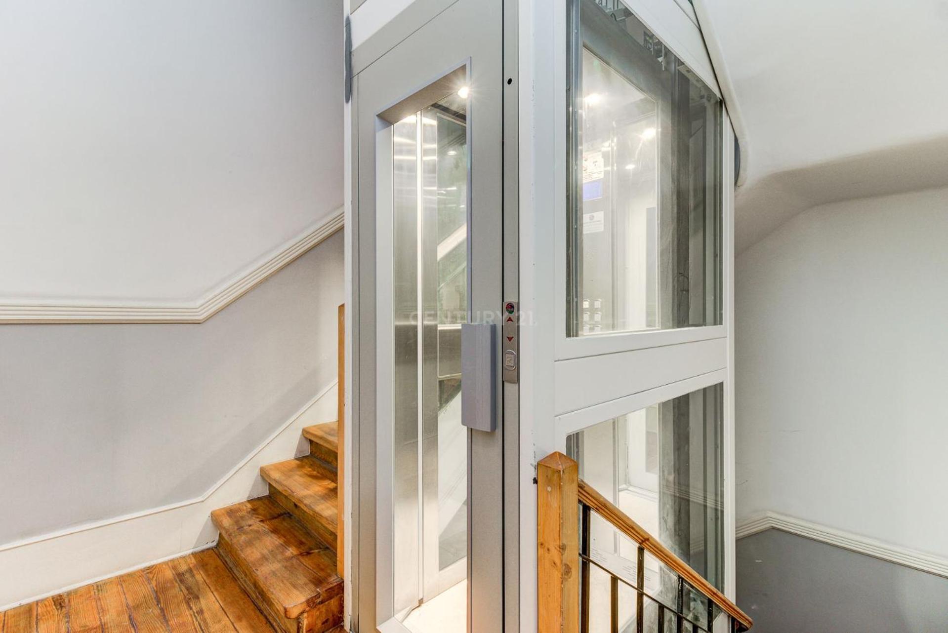 Homestay Grande Com Varanda E Vista A Lisbon
